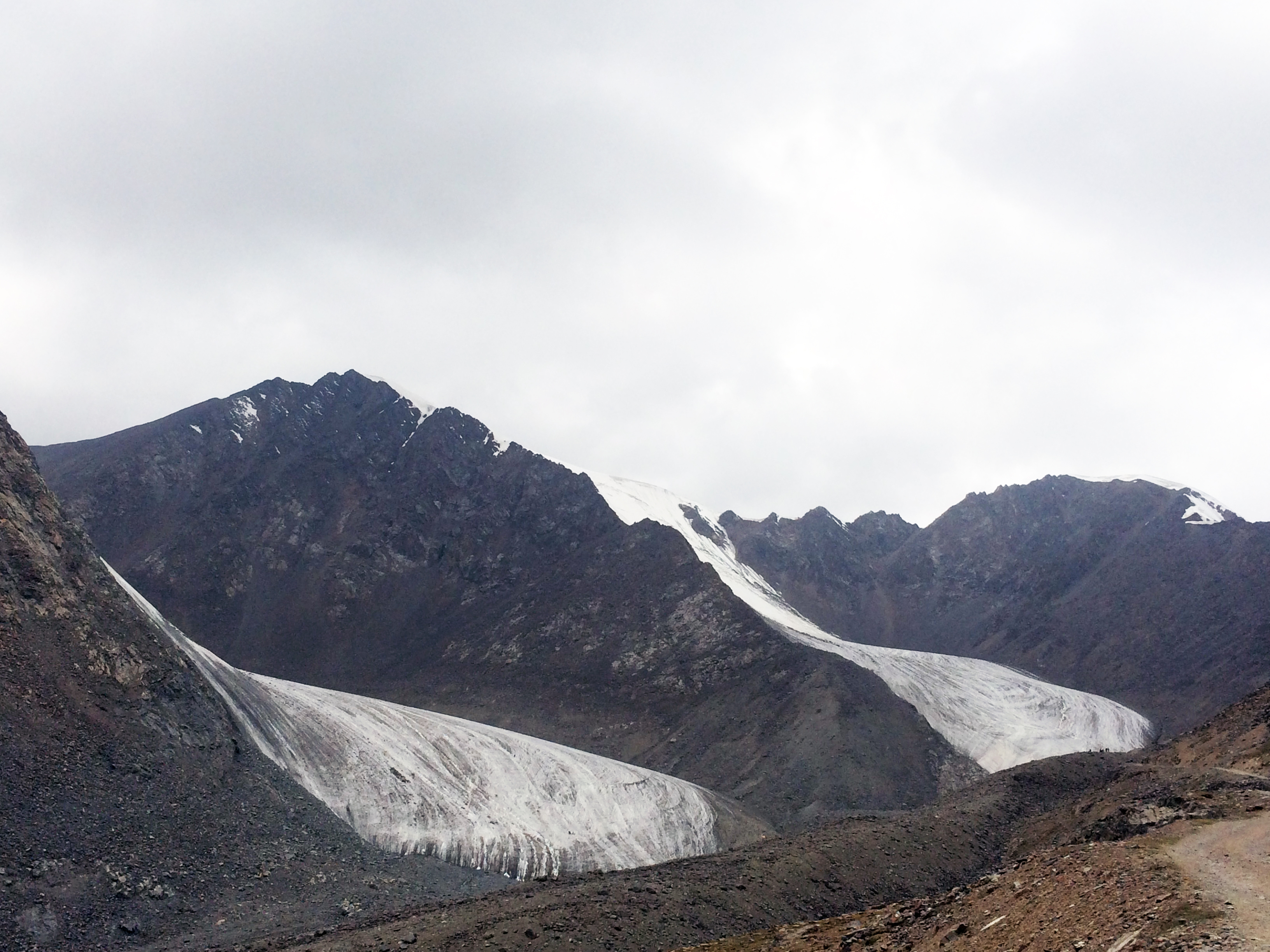 Urumqi Glacier No. 1 in August 2015 (taken by Huilin Li on 28/08/2015)